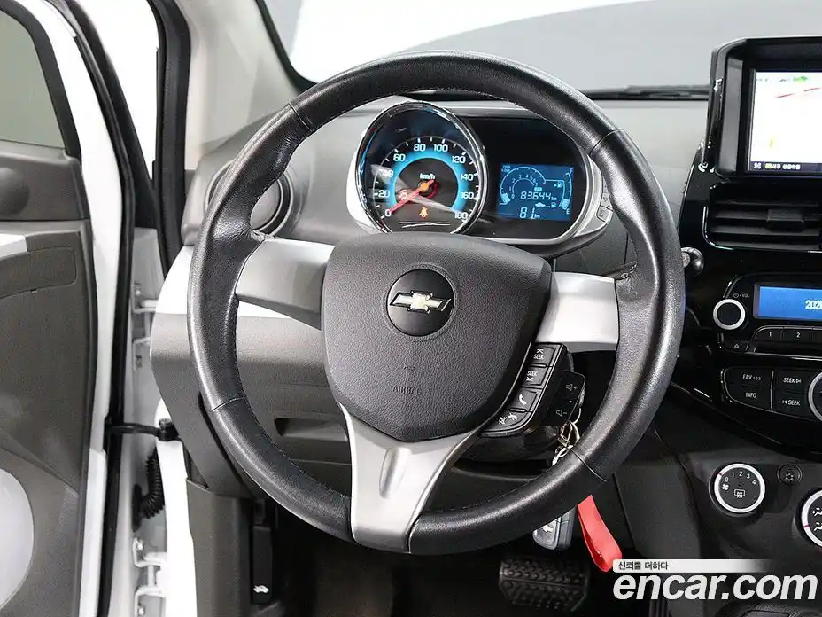 Chevrolet Spark 2013 1.0 гидро в Москве № 857922, фото 16