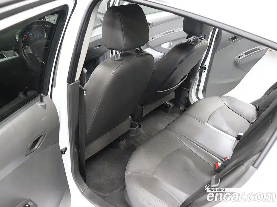 Chevrolet Spark 2013 1.0 гидро в Москве № 857922, фото 17