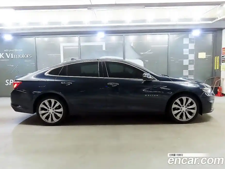 Chevrolet Malibu 2017 2.0 Автомат в Москве № 858093, фото 3