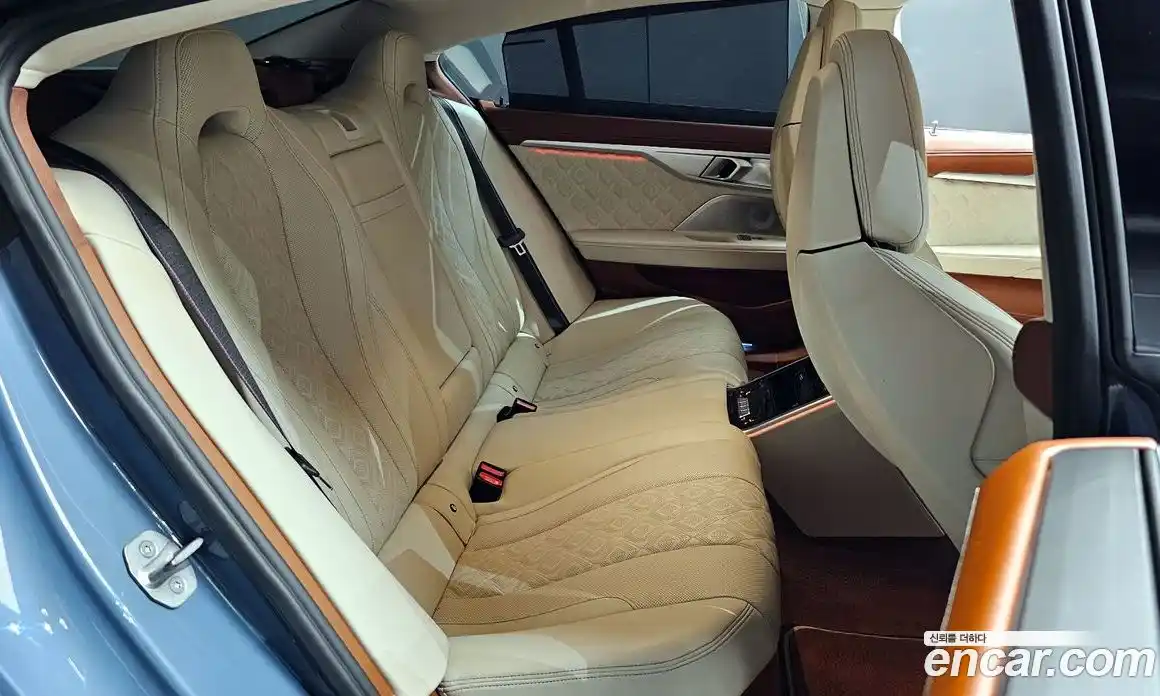 BMW M8 2022 4.4 Автомат в Москве № 858510, фото 12