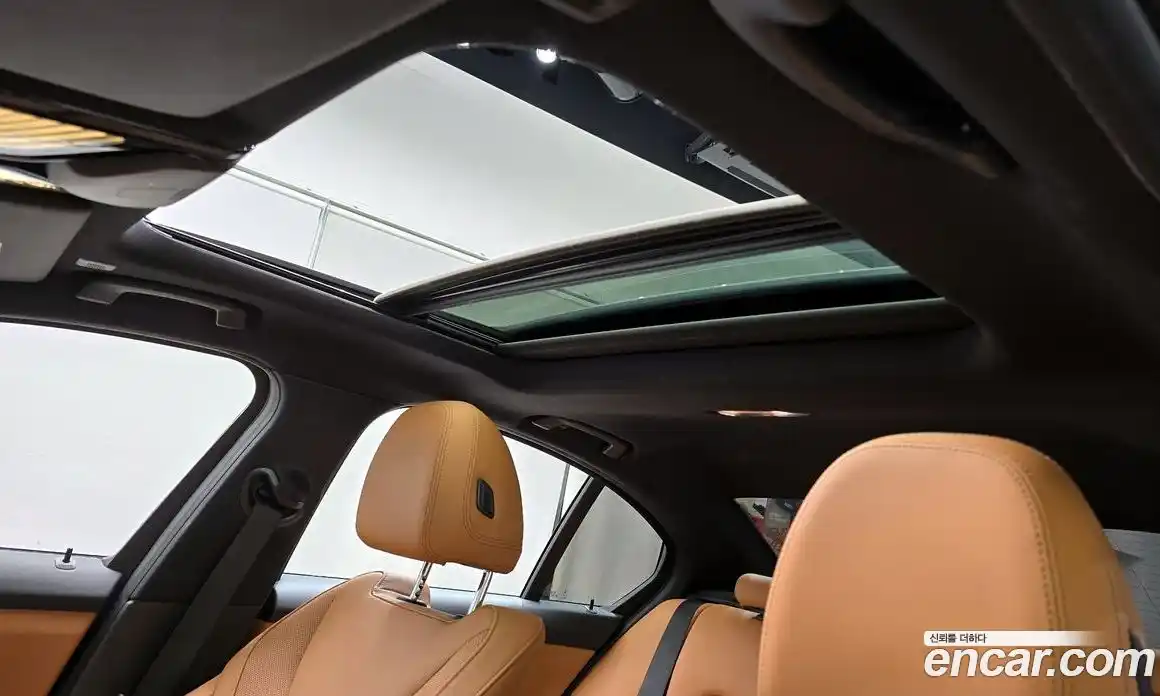 BMW 3-Series 2023 2.0 Автомат в Москве № 858663, фото 19