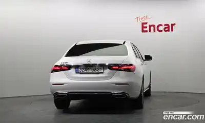 Mercedes-Benz E-Class 2021 2.0 Автомат в Москве № 859007, миниатюра 4