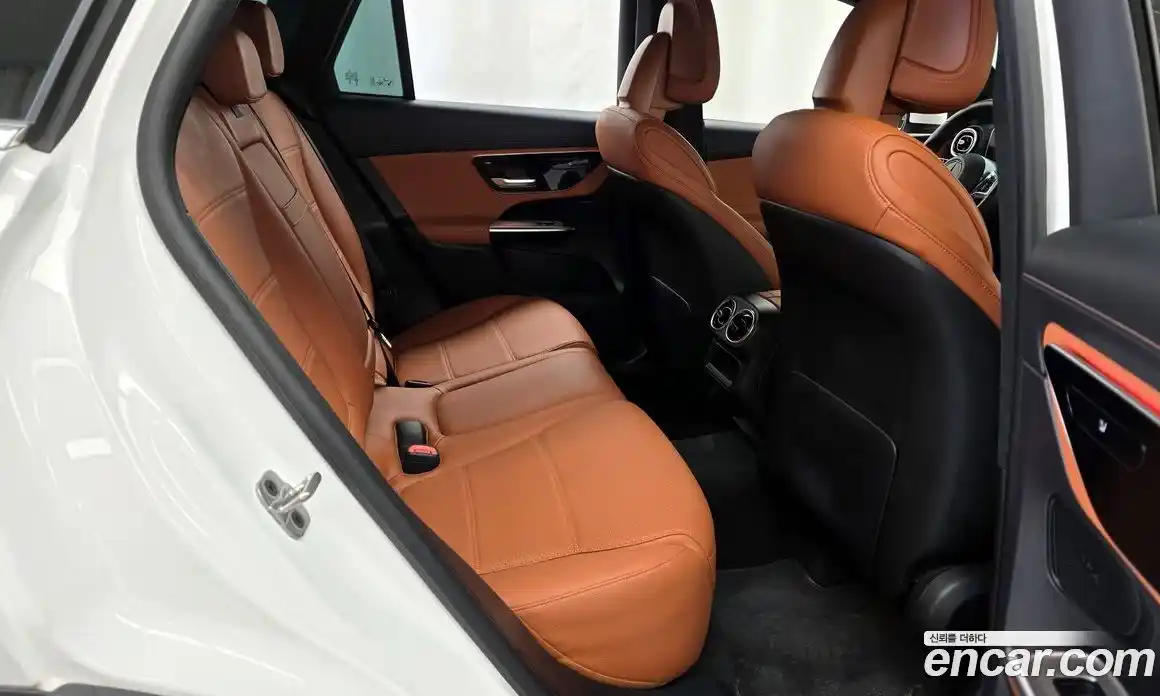 Mercedes-Benz GLC-Class 2024 2.0 Автомат в Москве № 859172, фото 12