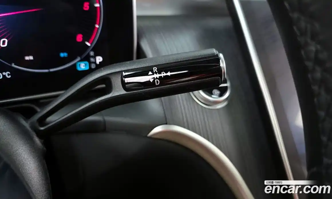 Mercedes-Benz GLC-Class 2024 2.0 Автомат в Москве № 859172, фото 9