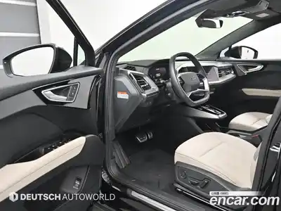 Audi Q4 e-tron 2023 0.2 Автомат в Москве № 859646, миниатюра 11