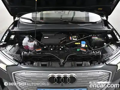 Audi Q4 e-tron 2023 0.2 Автомат в Москве № 859646, миниатюра 6