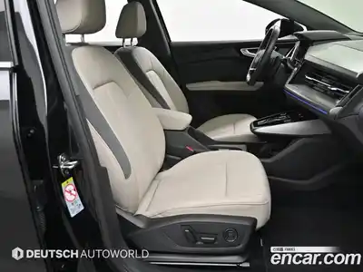 Audi Q4 e-tron 2023 0.2 Автомат в Москве № 859646, миниатюра 10