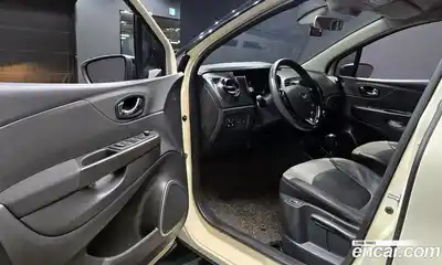 Renault QM3 2016 1.5 Автомат в Москве № 885754, миниатюра 11