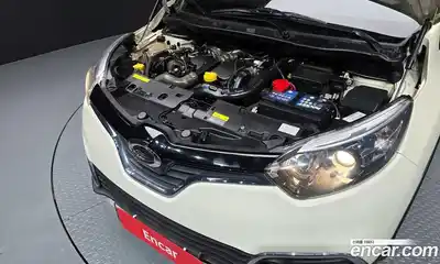 Renault QM3 2016 1.5 Автомат в Москве № 885754, миниатюра 6