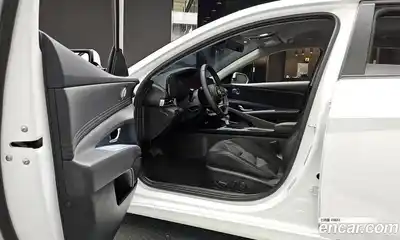 Hyundai Avante 2025 1.6 Автомат в Москве № 885962, миниатюра 10