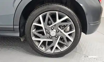 Hyundai Kona 2022 1.6 Автомат в Москве № 886211, миниатюра 5