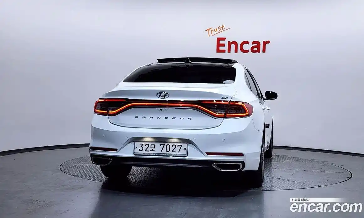 Hyundai Grandeur 2018 3.0 Автомат в Москве № 886582, фото 4