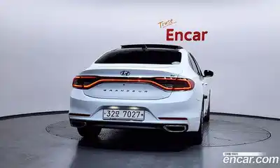 Hyundai Grandeur 2018 3.0 Автомат в Москве № 886582, миниатюра 4