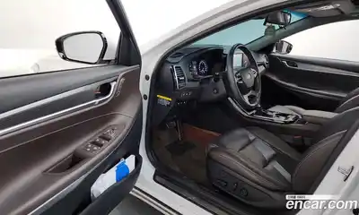 Hyundai Grandeur 2018 3.0 Автомат в Москве № 886582, миниатюра 10