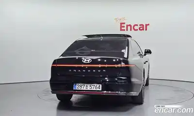 Hyundai Grandeur 2023 1.6 Автомат в Москве № 886880, миниатюра 4