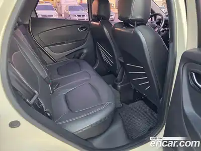 Renault QM3 2015 1.5 Автомат в Москве № 887413, миниатюра 11