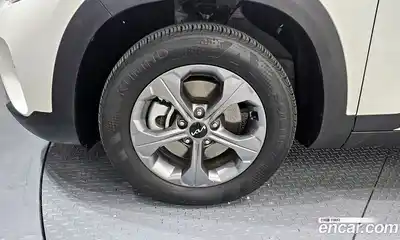 Kia Seltos 2024 1.6 Автомат в Москве № 887448, миниатюра 5