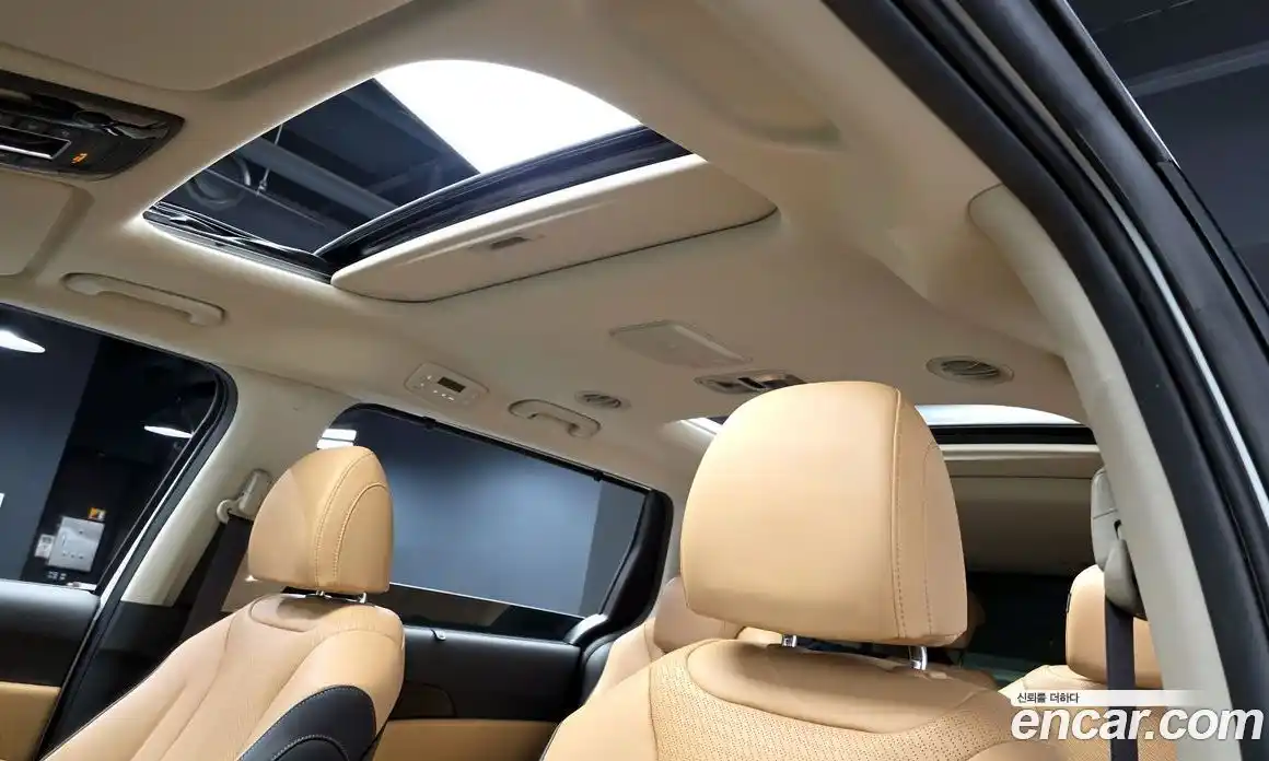 Kia Canival 2021 2.2 Автомат в Москве № 887520, фото 18