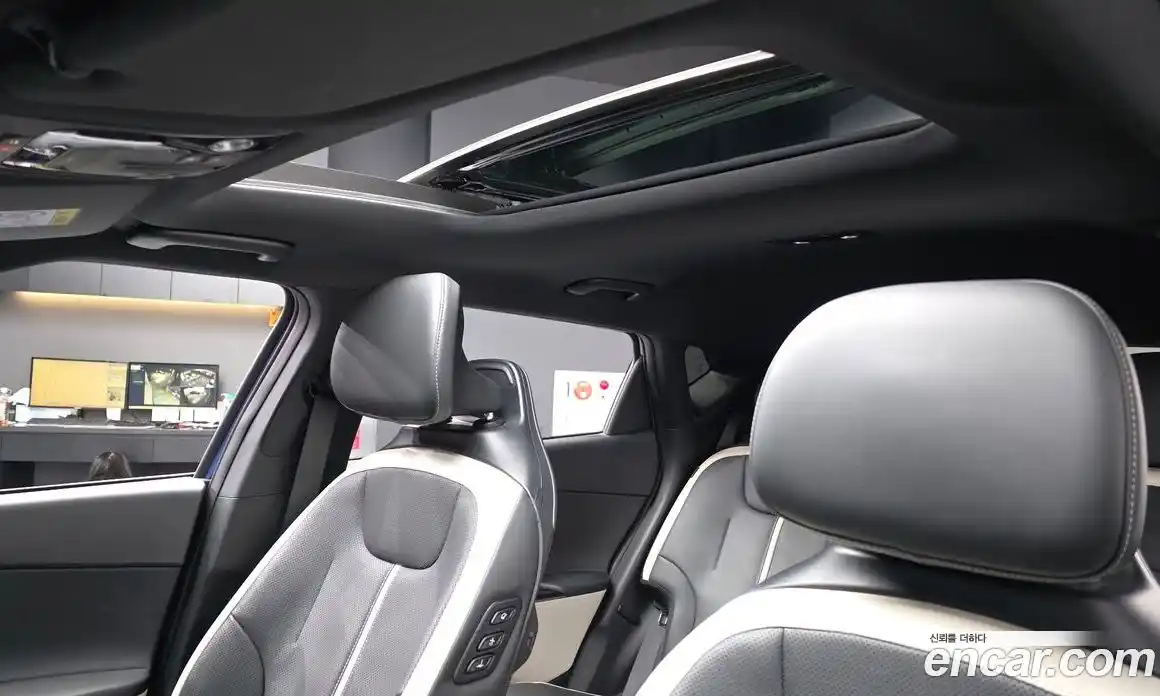 Kia EV6 2024 0.1 Автомат в Москве № 888337, фото 17