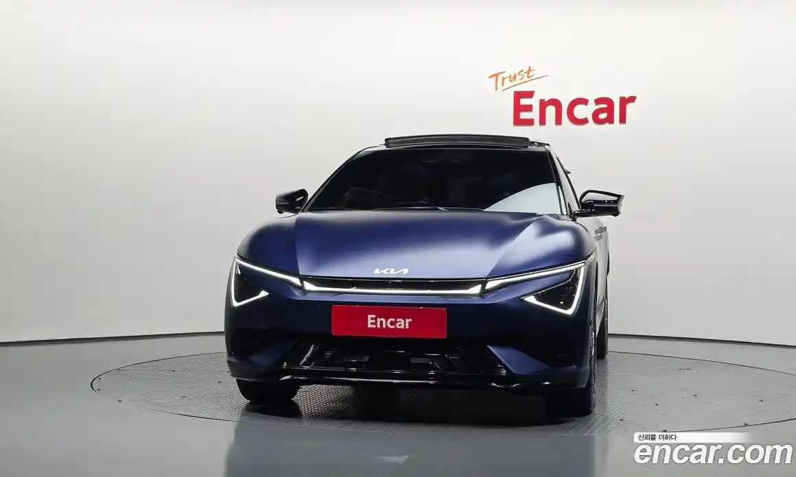 Kia EV6 2024 0.1 Автомат в Москве № 888337, фото 3