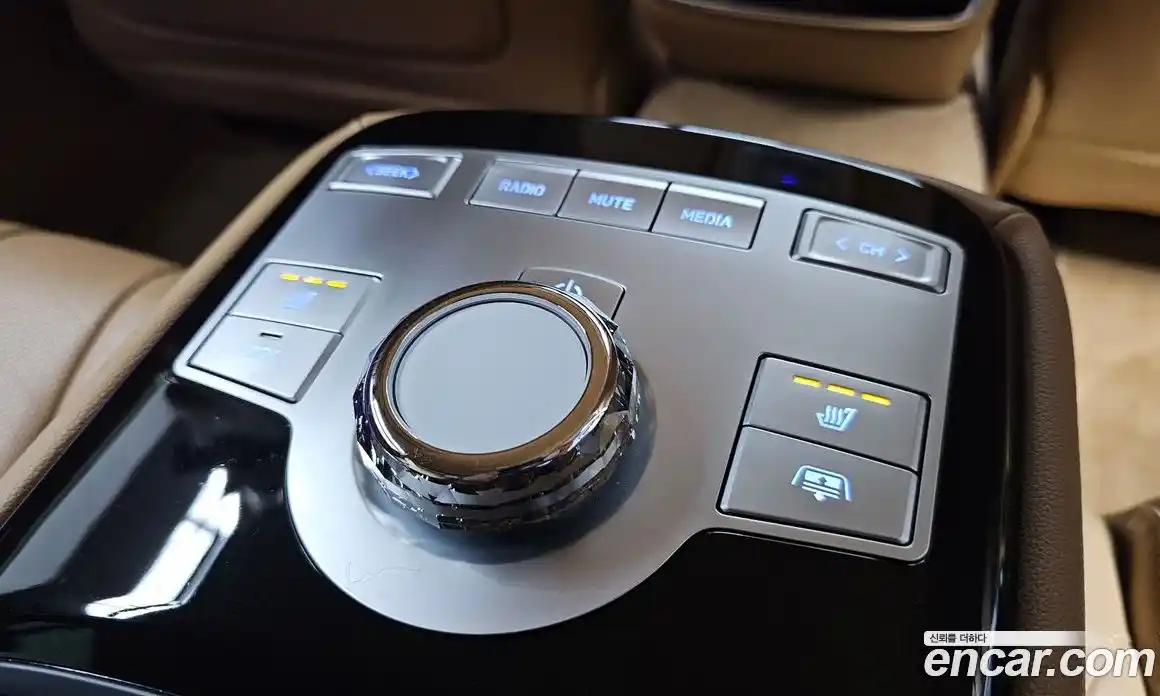 Genesis G80 2024 2.5 Автомат в Москве № 888646, фото 19