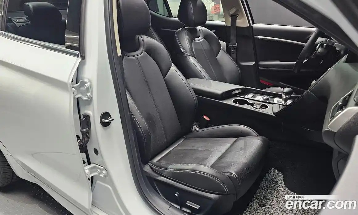 Genesis G70 2022 2.0 Автомат в Москве № 888827, фото 11