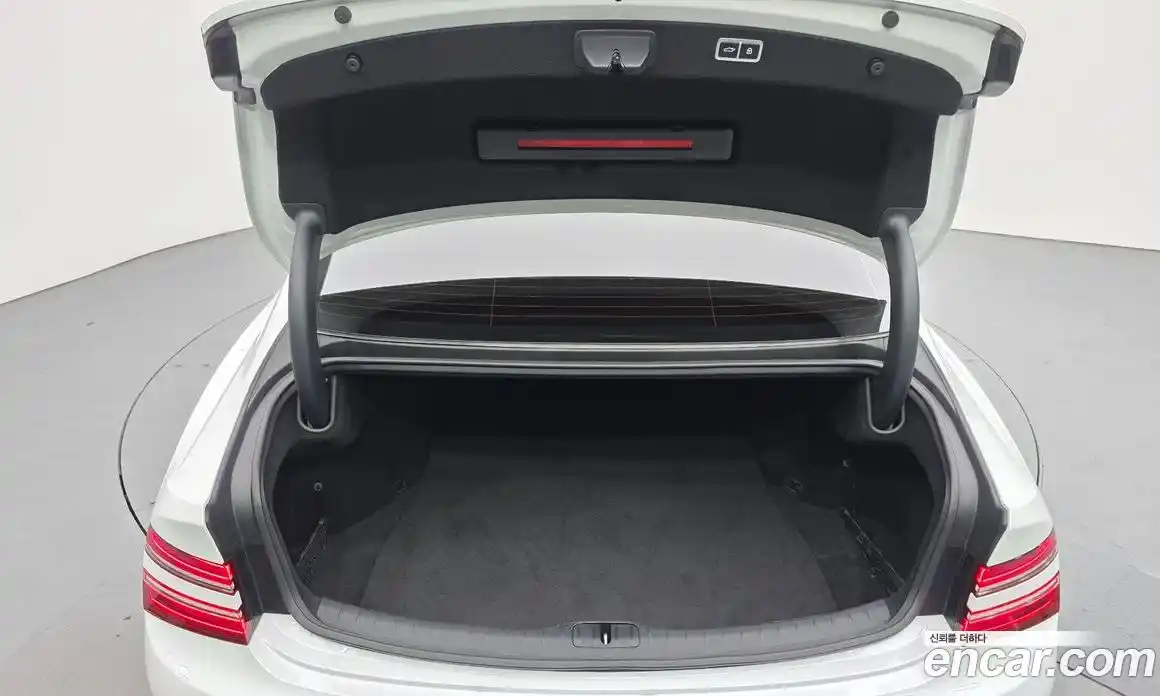 Genesis G80 2023 2.5 Автомат в Москве № 888920, фото 20