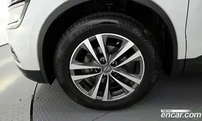 Renault QM6 2018 2.0 Автомат в Москве № 888935, миниатюра 5