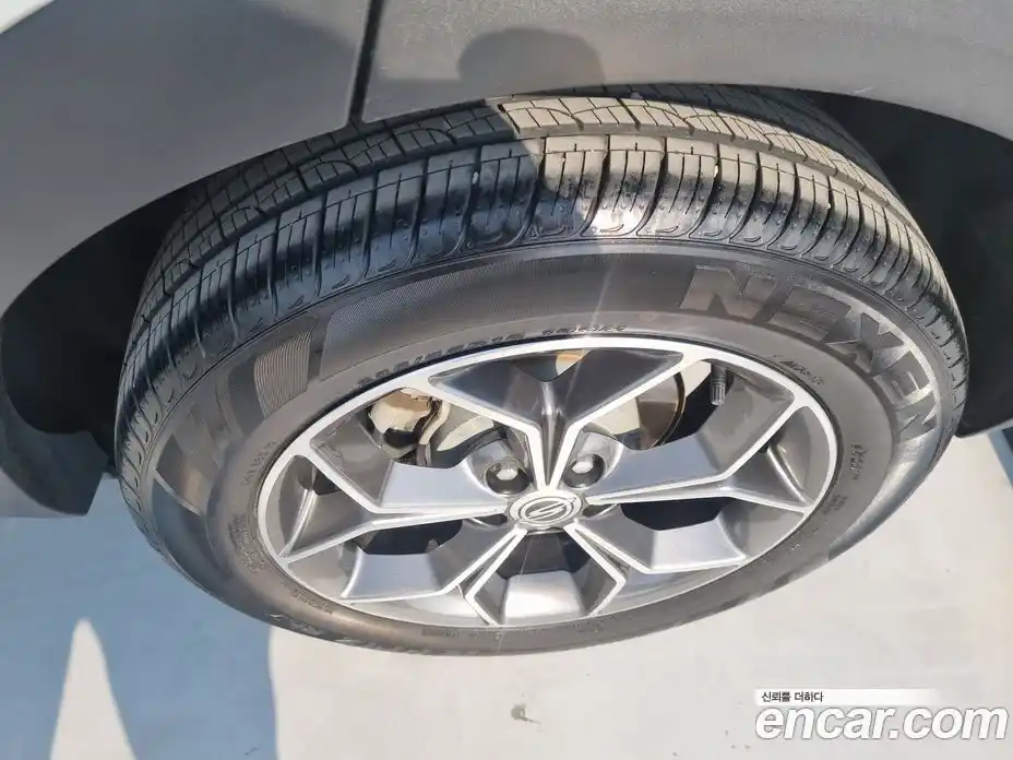 SsangYong Korando 2021 1.5 гидро в Москве № 889403, фото 17