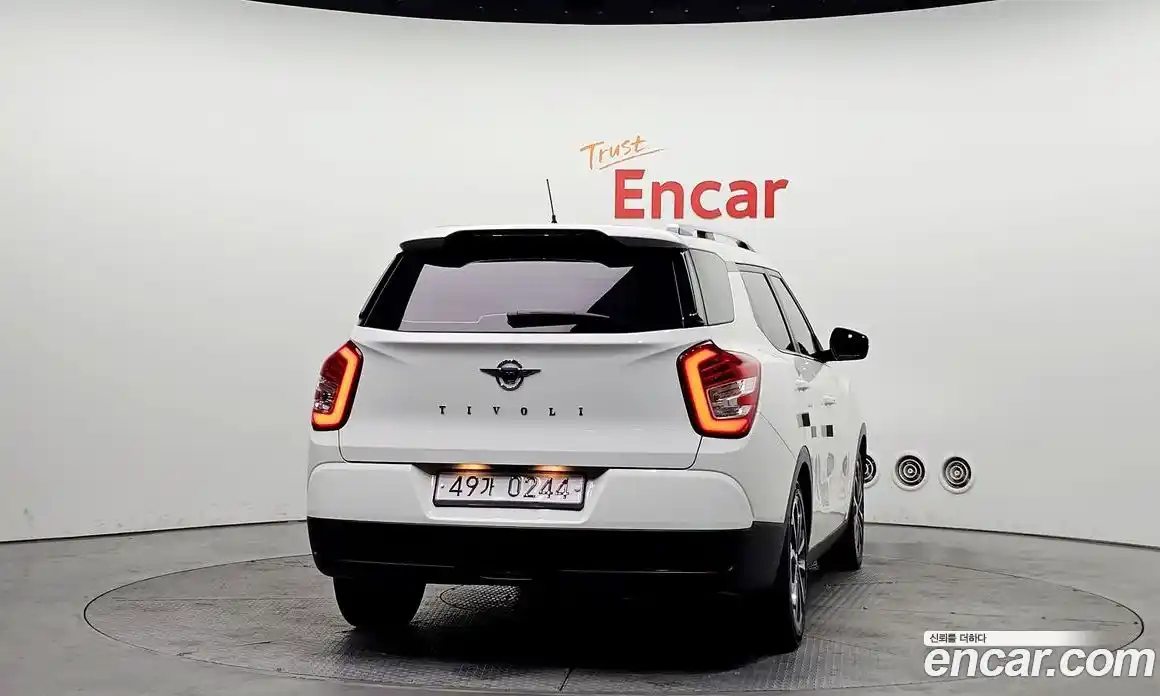 SsangYong TIBOLI 2016 1.6 Автомат в Москве № 889490, фото 4