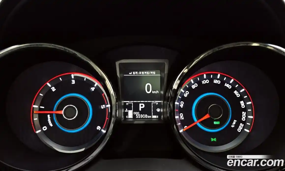 SsangYong TIBOLI 2016 1.6 Автомат в Москве № 889490, фото 8