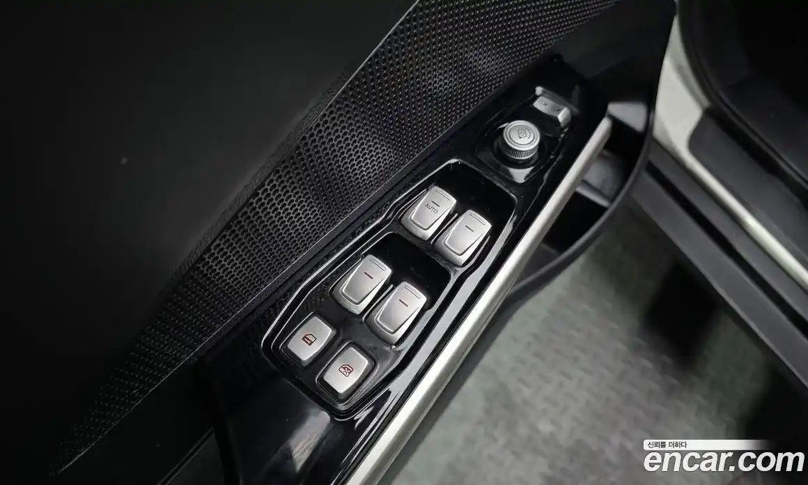 SsangYong TIBOLI 2018 1.6 Автомат в Москве № 889501, фото 17