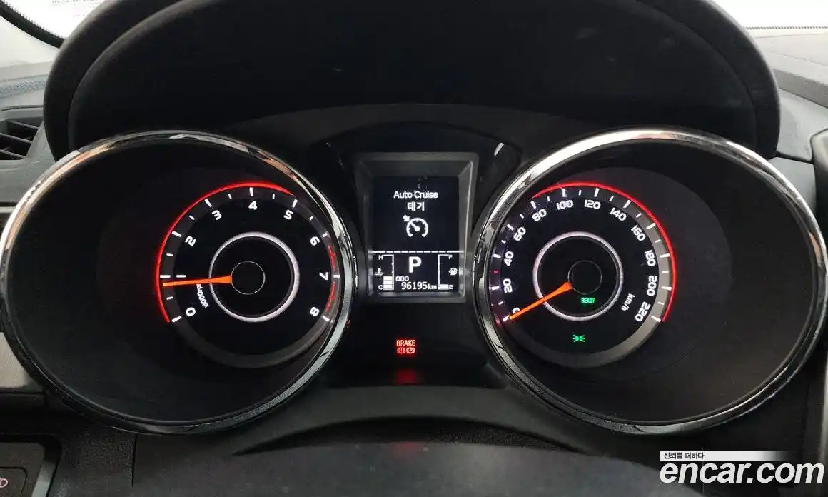 SsangYong TIBOLI 2018 1.6 Автомат в Москве № 889729, фото 8