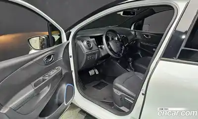 Renault QM3 2017 1.5 Автомат в Москве № 889778, миниатюра 11