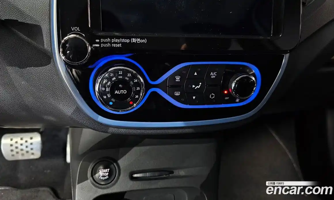 Renault QM3 2017 1.5 Автомат в Москве № 889778, фото 14