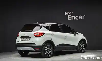 Renault QM3 2017 1.5 Автомат в Москве № 889778, миниатюра 2