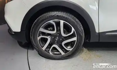 Renault QM3 2017 1.5 Автомат в Москве № 889778, миниатюра 5