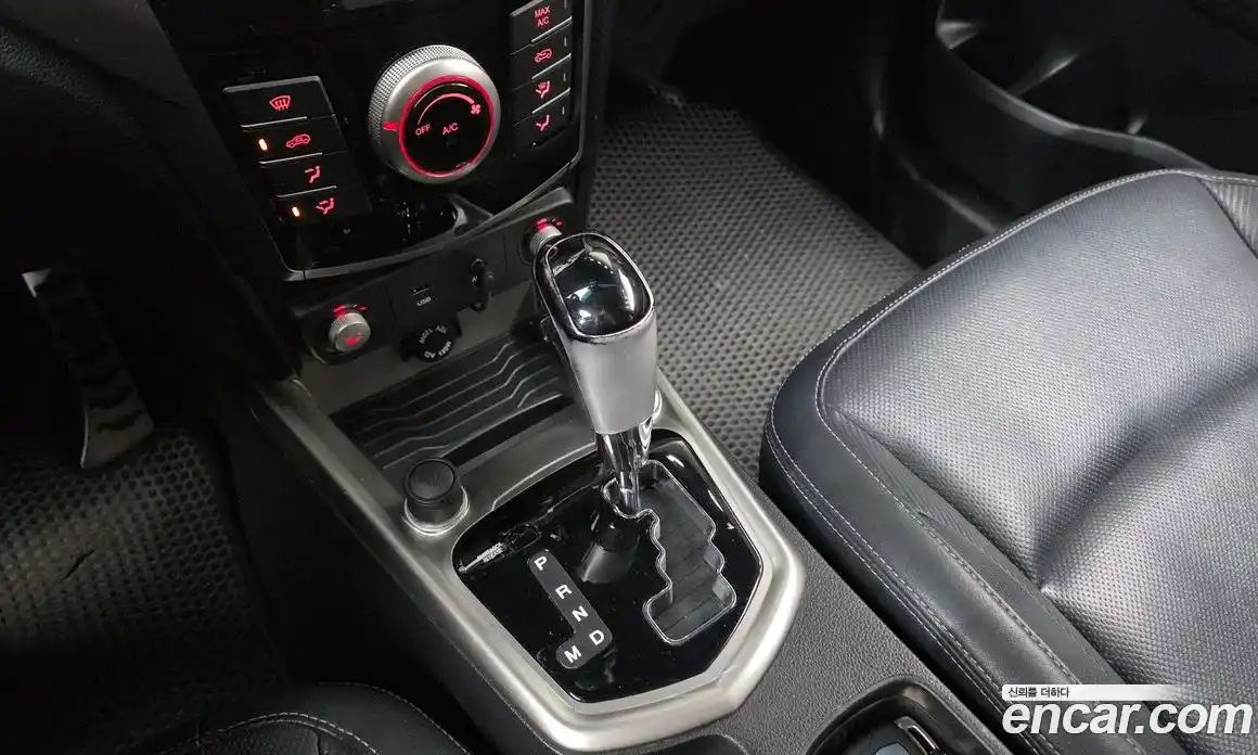 SsangYong TIBOLI 2016 1.6 гидро в Москве № 889870, фото 9