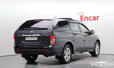 SsangYong Korando 2016 2.0 механика в Москве № 889875, миниатюра 2