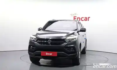 SsangYong Rexton 2018 2.2 Автомат в Москве № 889976, миниатюра 3
