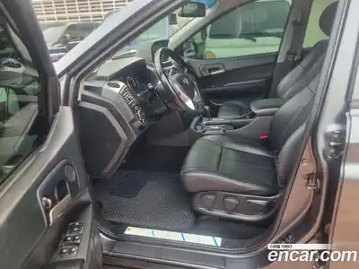 SsangYong Korando 2015 2.0 Автомат в Москве № 890345, миниатюра 9