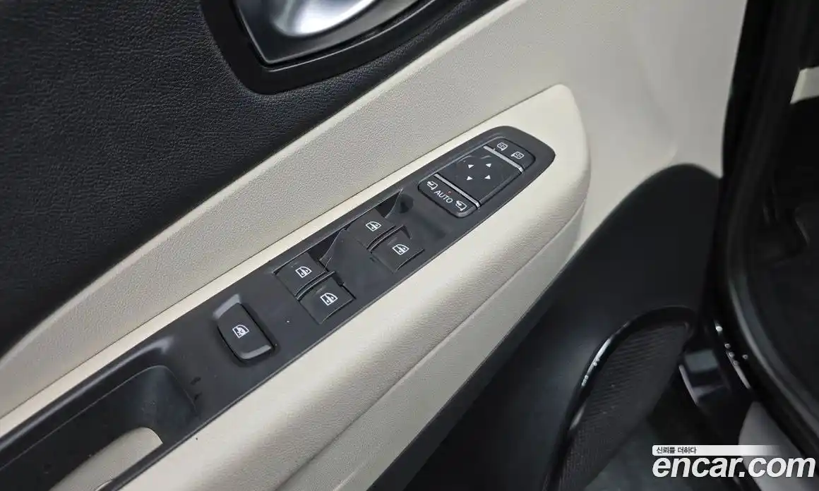 Renault QM3 2017 1.5 Автомат в Москве № 890438, фото 17