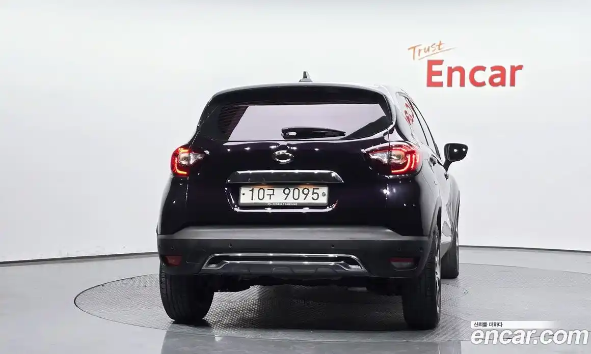 Renault QM3 2017 1.5 Автомат в Москве № 890438, фото 4