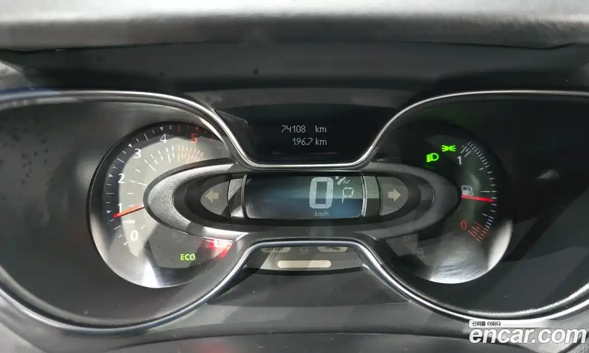 Renault QM3 2017 1.5 Автомат в Москве № 890438, фото 8