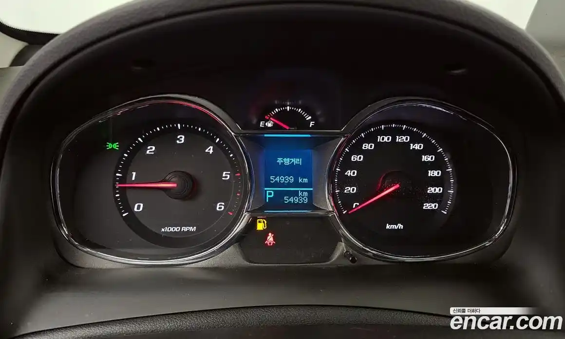 Chevrolet Captiva 2014 2.2 Автомат в Москве № 890660, фото 7