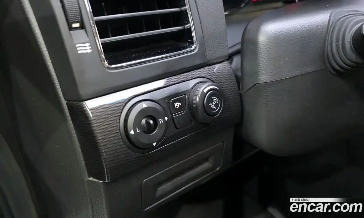 Chevrolet Captiva 2015 2.0 Автомат в Москве № 890773, фото 18