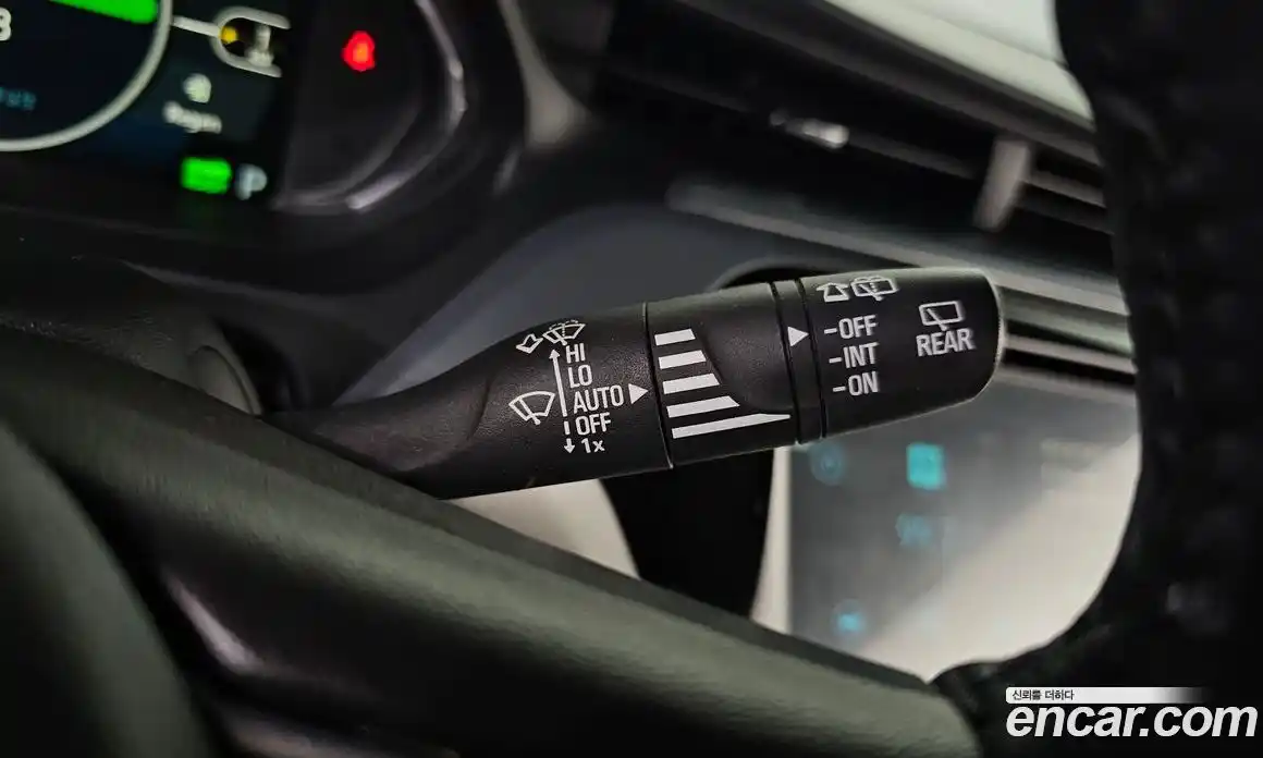 Chevrolet Bolt EV 2018 0.2 Автомат в Москве № 890965, фото 15