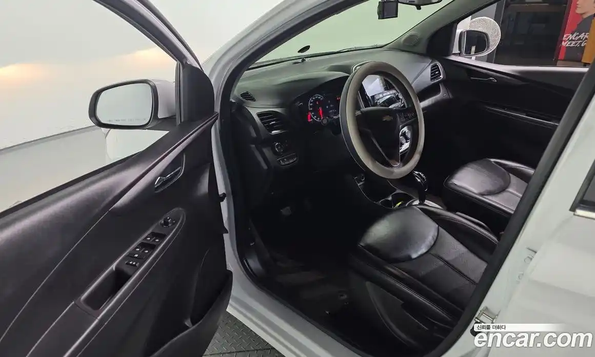 Chevrolet Spark 2016 1.0 гидро в Москве, фото 11