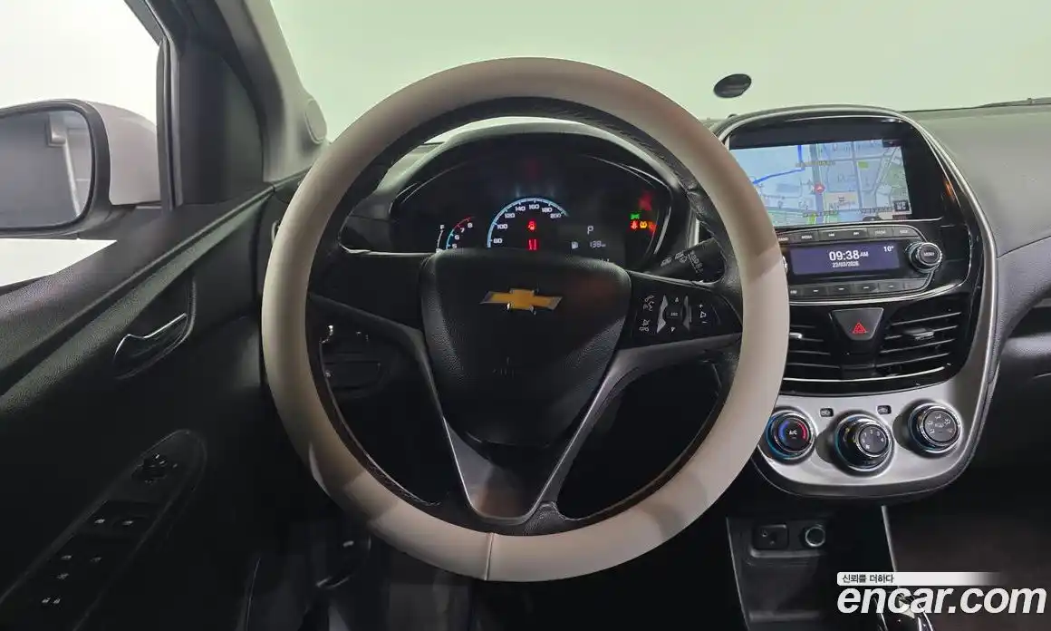 Chevrolet Spark 2016 1.0 гидро в Москве, фото 13