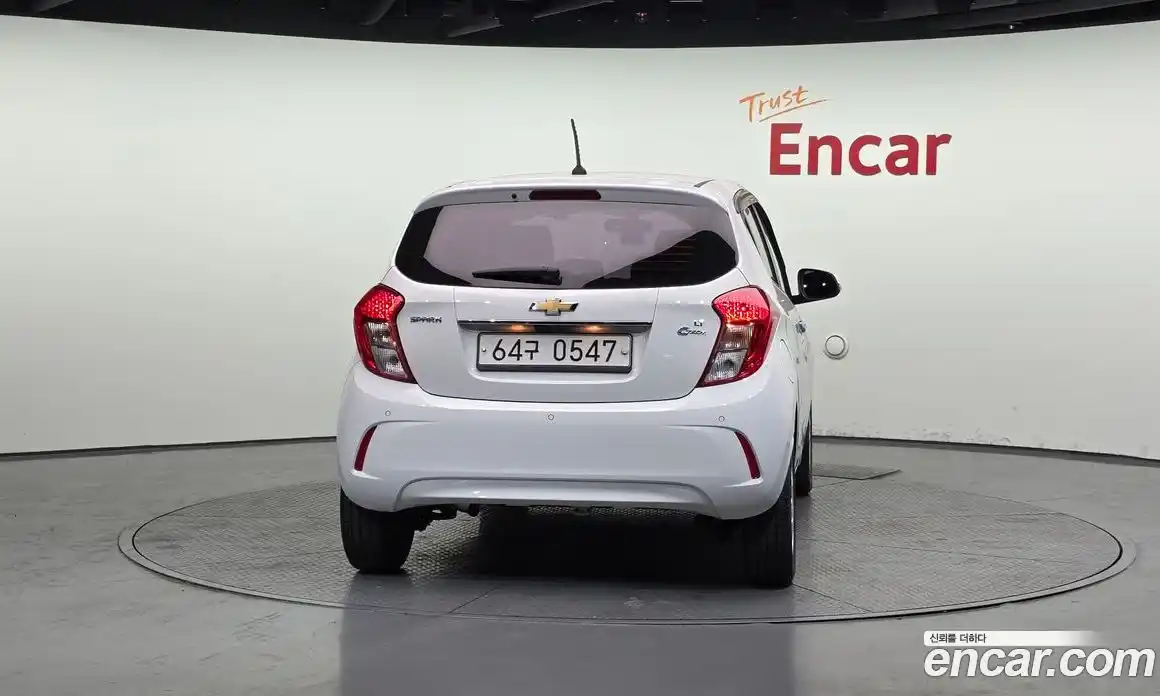 Chevrolet Spark 2016 1.0 гидро в Москве, фото 4